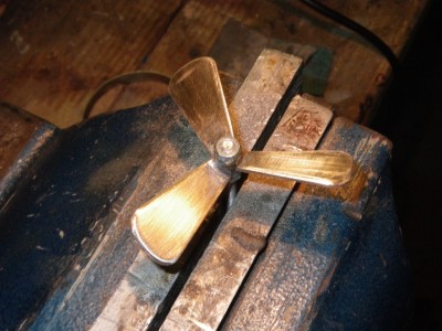 IMGP2346.JPG (534.89 Kio) Consulté 1719 fois hélice brute après soudage