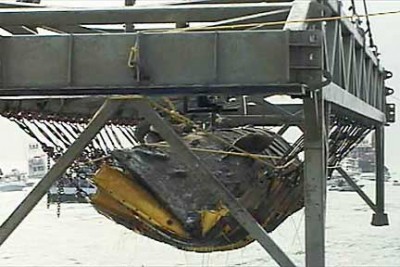 Le hunley remonté sous son treillis