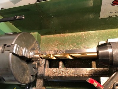 perçage diamètre 9,5 côté opposé au cône