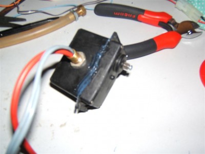 le servo étanchéifié (Large).JPG